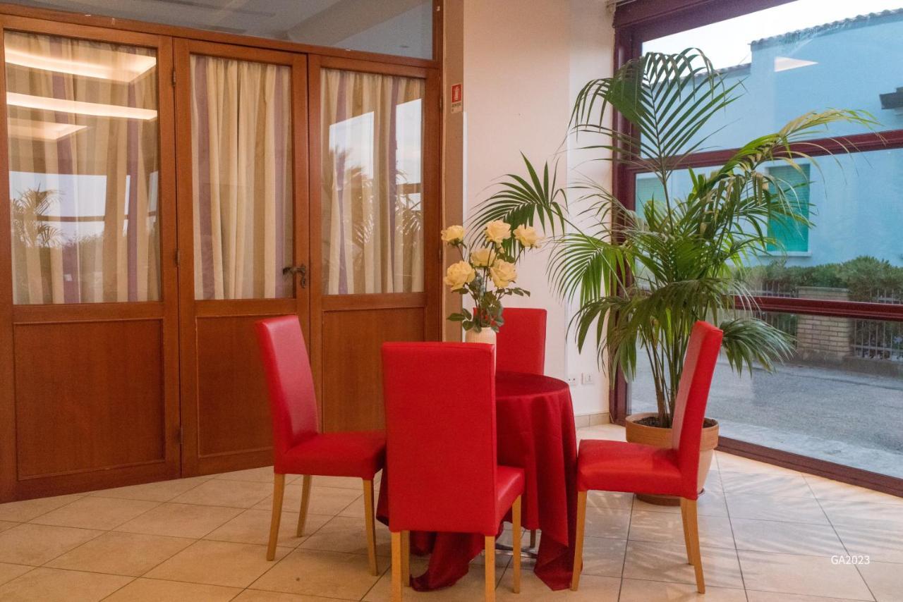 Hotel Spiaggia Villa Paola Bellaria-Igea Marina Ngoại thất bức ảnh