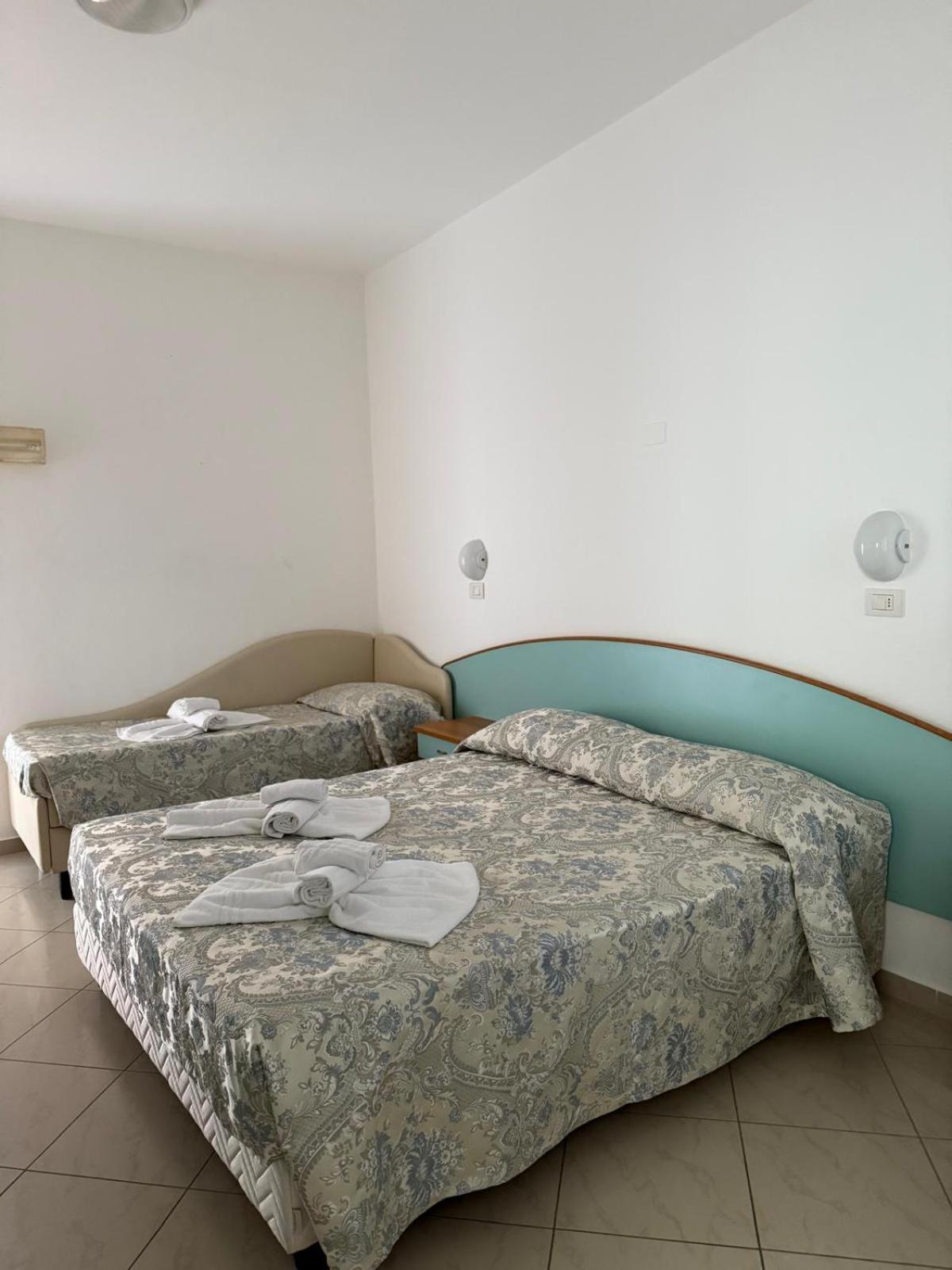 Hotel Spiaggia Villa Paola Bellaria-Igea Marina Ngoại thất bức ảnh