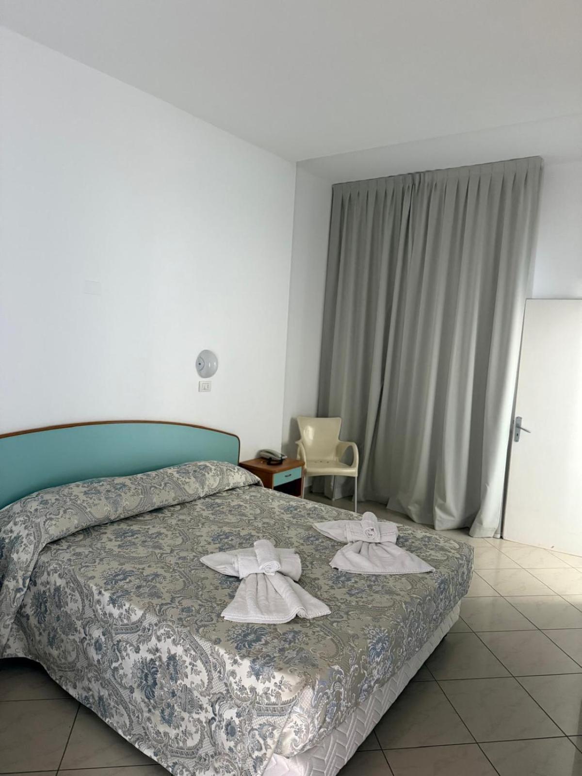Hotel Spiaggia Villa Paola Bellaria-Igea Marina Ngoại thất bức ảnh