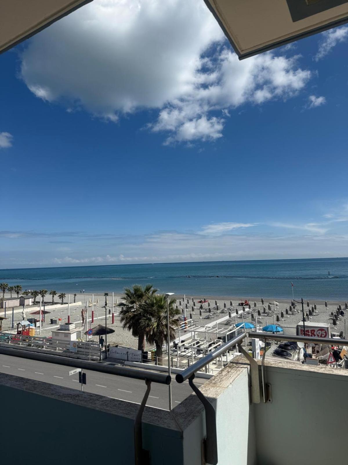 Hotel Spiaggia Villa Paola Bellaria-Igea Marina Ngoại thất bức ảnh